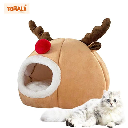 Reindeer-Shaped Christmas Pet House